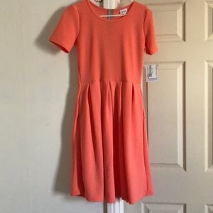 New with tags never worn large Amelia